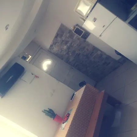 Apartman Voltaire
